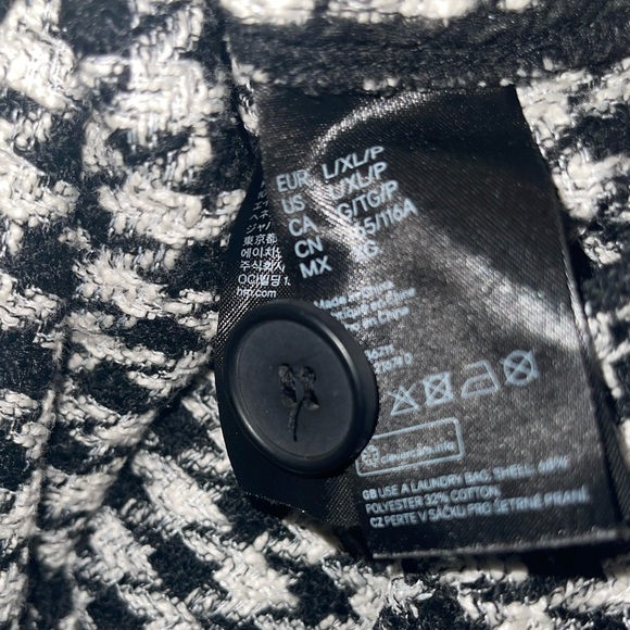 NWOT  Black And White Houndstooth Shirt/Jacket Shacket With Bejeweled Buttons - Picture 5 of 13